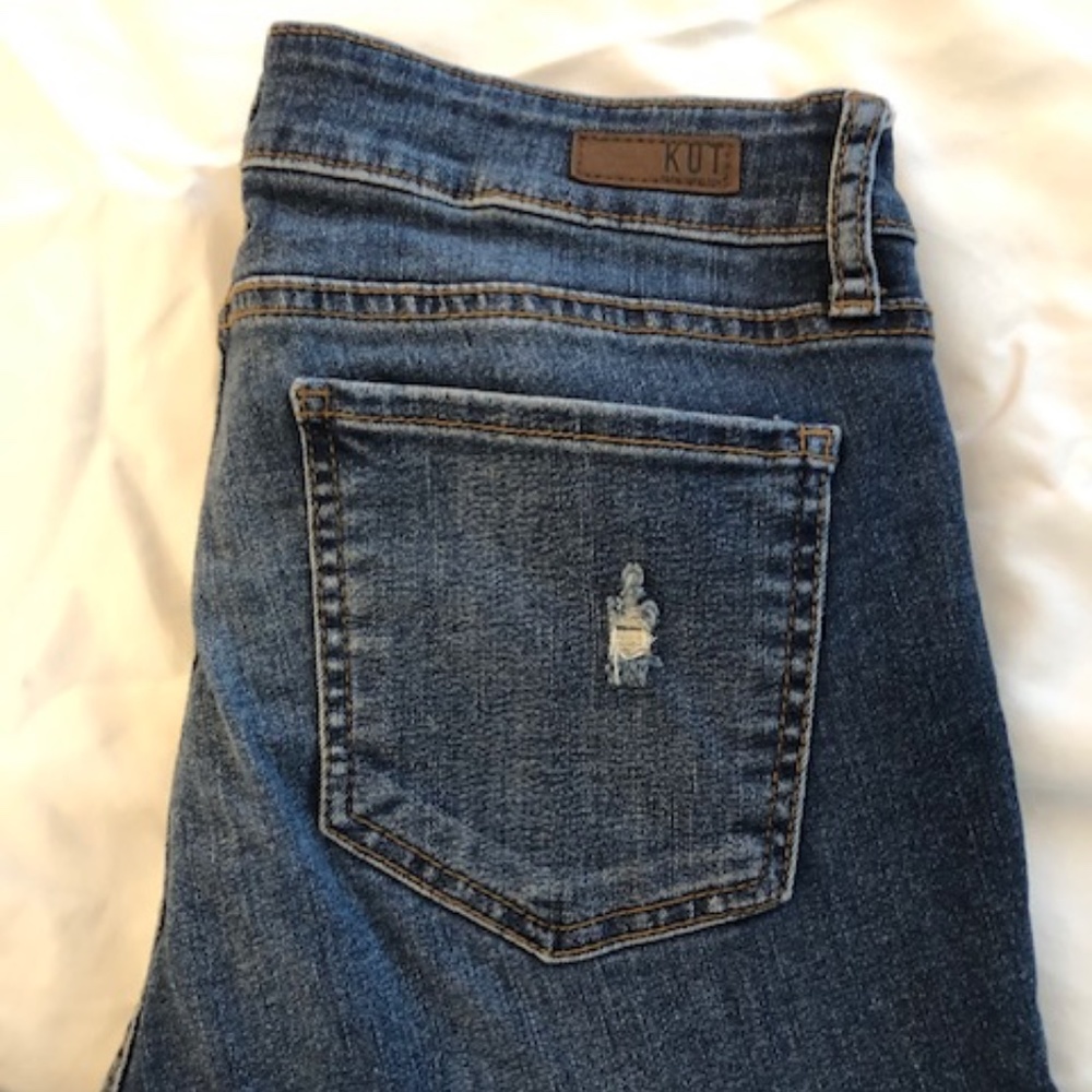 Kut from the Kloth Skinny Ankle Lightly Distressed Raw Hem Size 8